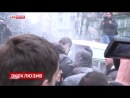Фото: Протестующие на Украине прогнали еврейского провокатора Кличко Фото: Владимир Кличко - Протестующие на Украине прогнали еврейского провокатора Кличко